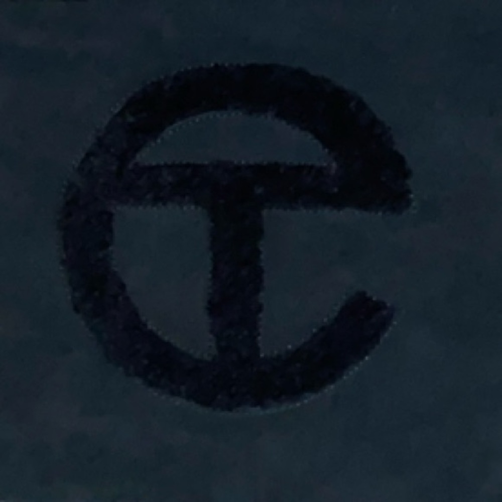 SOLD! UGG x Telfar - Picture 8 of 8